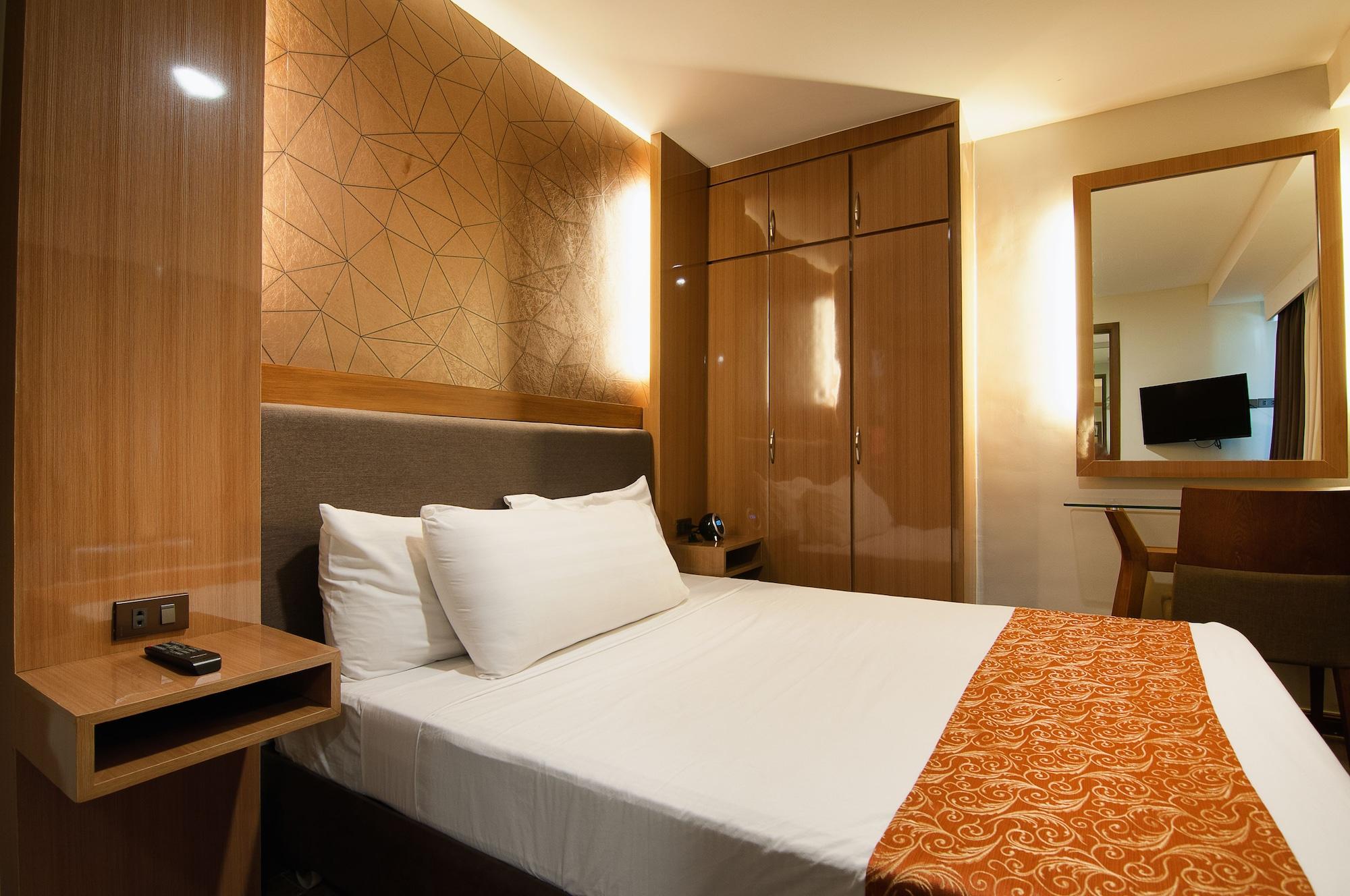 Fernandina 88 Suites Hotel Кесон-Сіті Екстер'єр фото