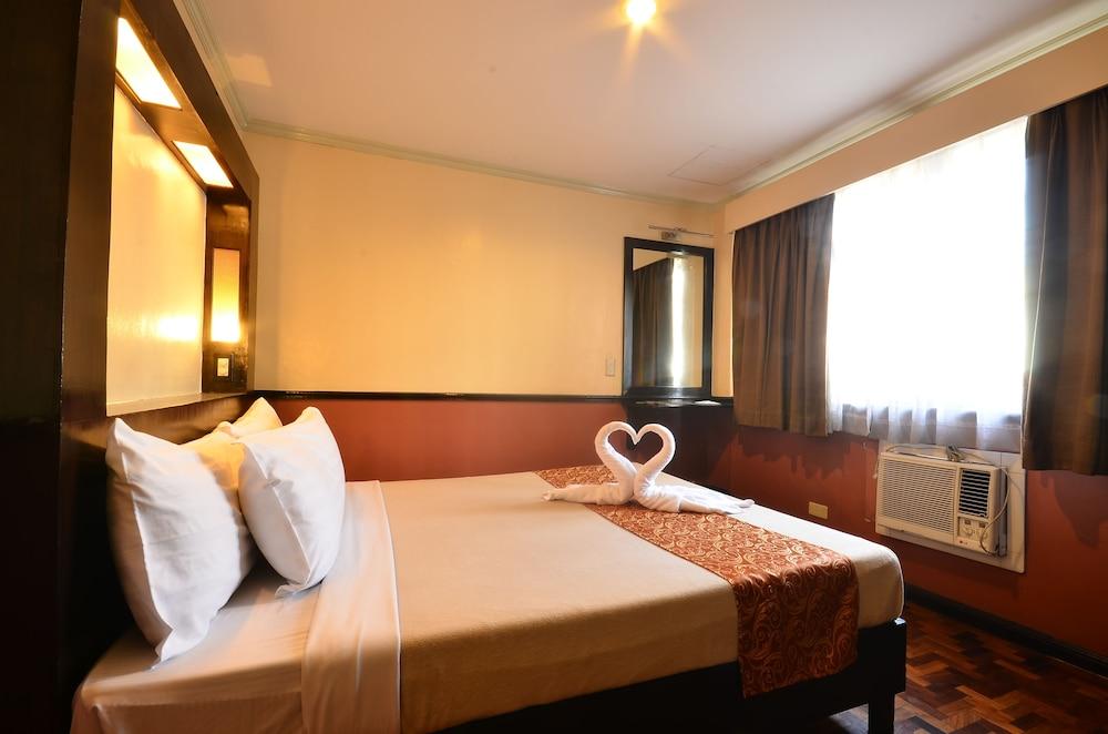 Fernandina 88 Suites Hotel Кесон-Сіті Екстер'єр фото