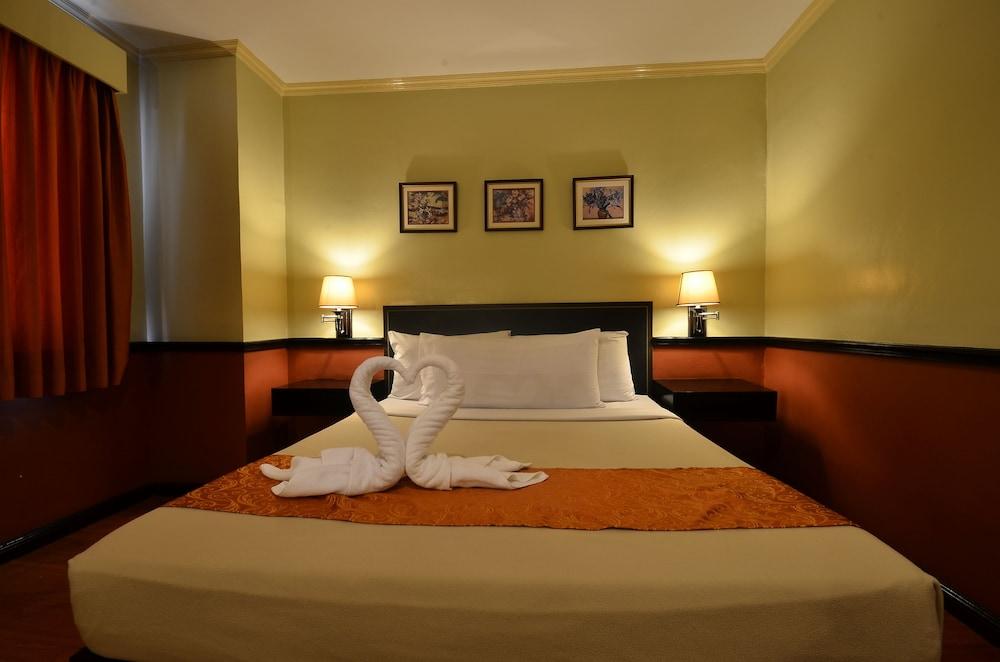 Fernandina 88 Suites Hotel Кесон-Сіті Екстер'єр фото