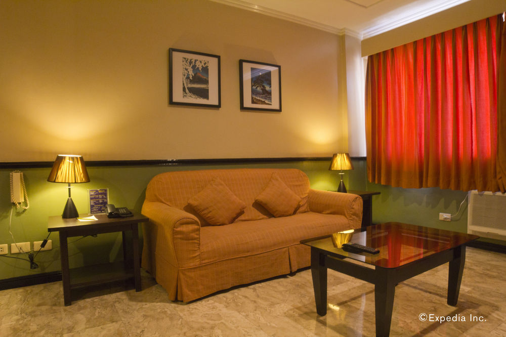 Fernandina 88 Suites Hotel Кесон-Сіті Екстер'єр фото